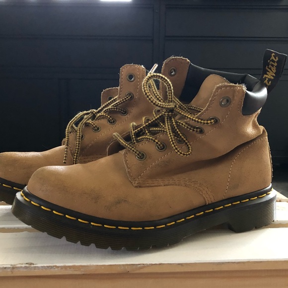 doc martens 939 greasy